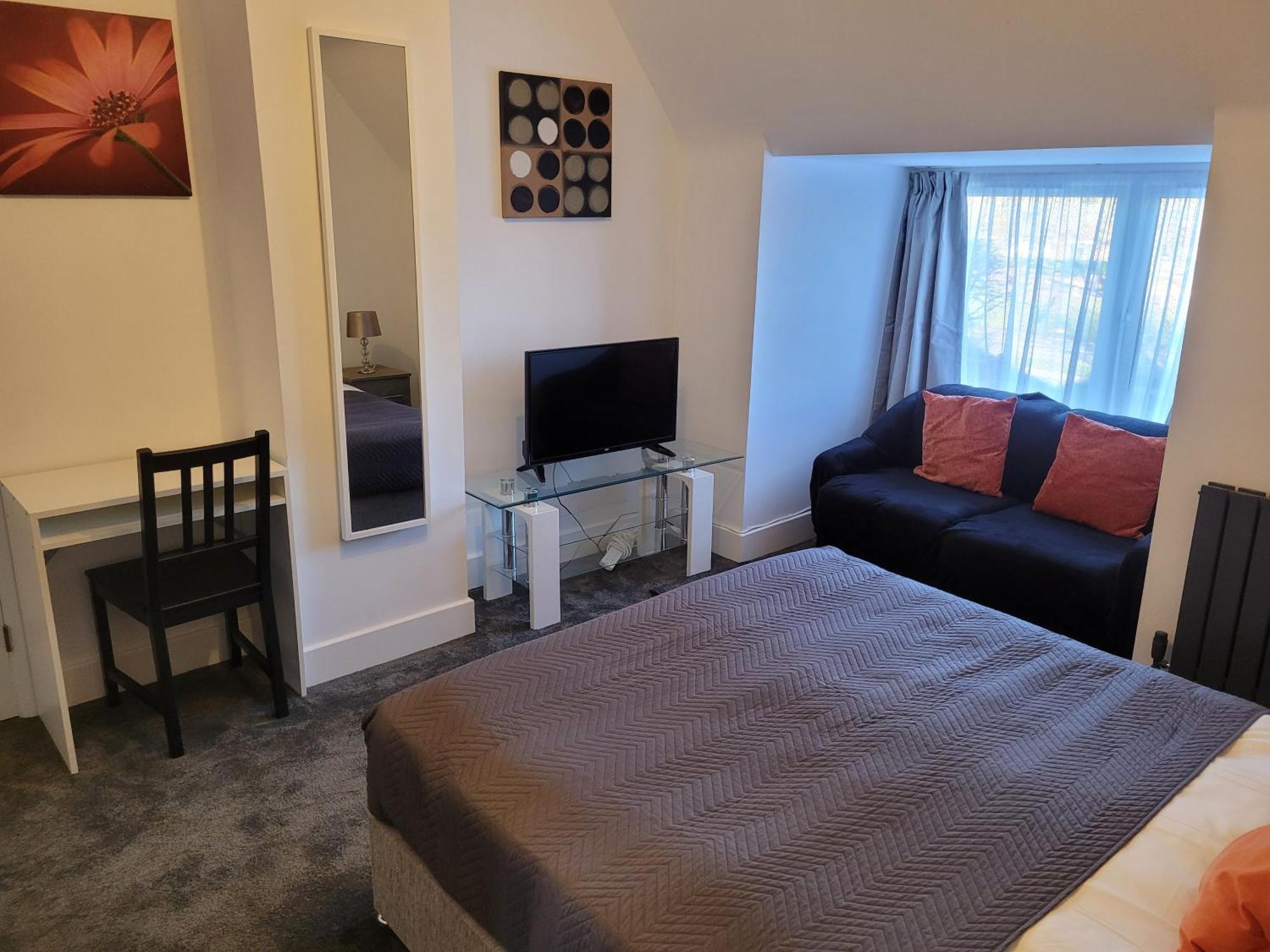 Silvertree Lodge - 2 Double Bed Flat With Parking Hemel Hempstead Dış mekan fotoğraf